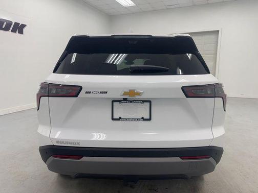 Summit White 2026 Chevrolet Equinox 1LT