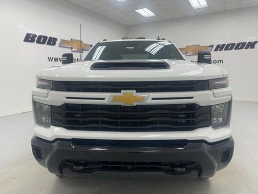 2025 Chevrolet Silverado 2500 Custom