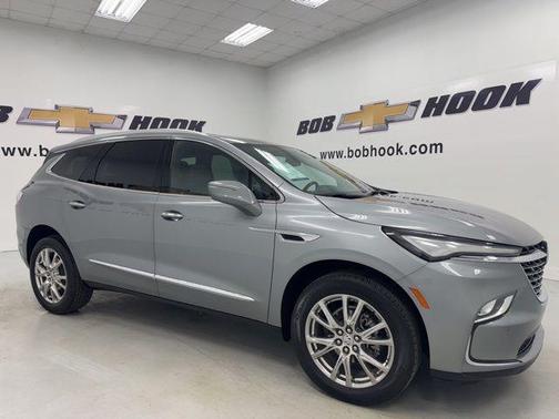 Moonstone Gray Metallic 2023 Buick Enclave Essence FWD