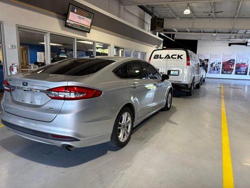 INGOT SILVER 2018 Ford Fusion SE