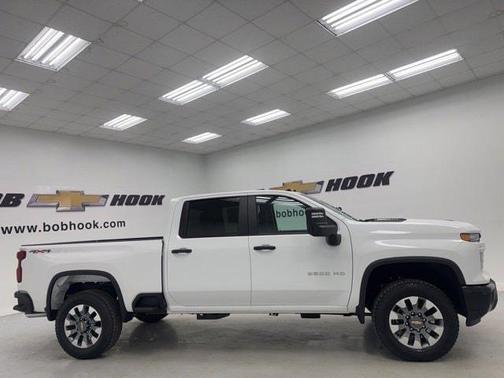 2025 Chevrolet Silverado 2500 Custom
