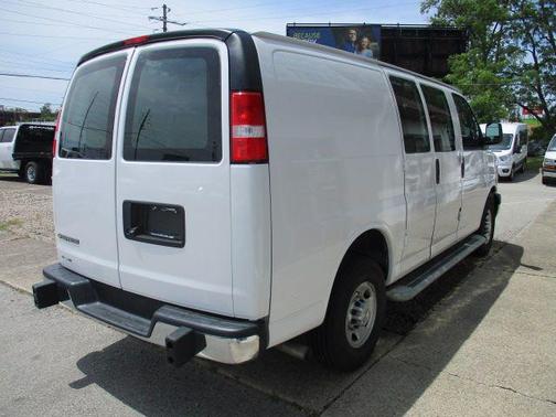 Summit White 2024 Chevrolet Express 2500 Work Van