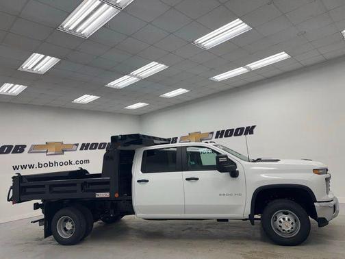 Summit White 2026 Chevrolet Silverado 3500 WT