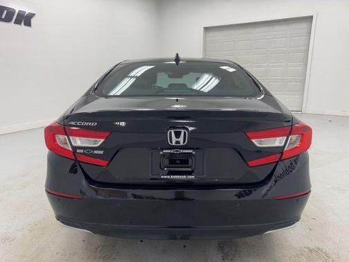 Crystal Black Pearl 2021 Honda Accord EX-L 1.5T
