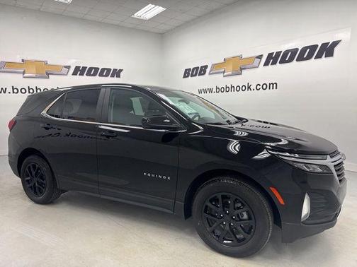 Mosaic Black Metallic 2024 Chevrolet Equinox 1LT