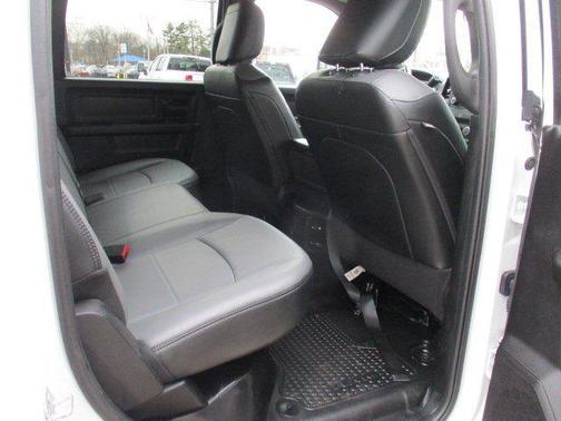 Bright White Clearcoat 2023 RAM 3500 Tradesman Crew Cab 4x4 8' Box