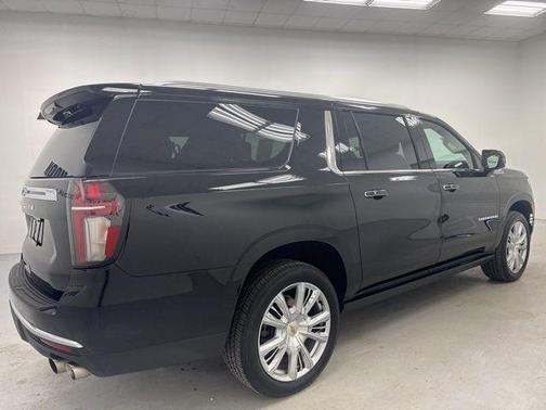 Black 2024 Chevrolet Suburban 4WD High Country