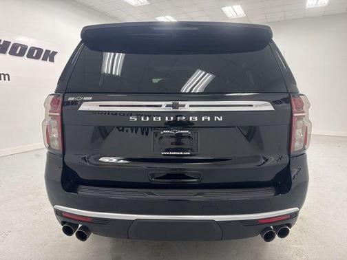 Black 2024 Chevrolet Suburban 4WD High Country