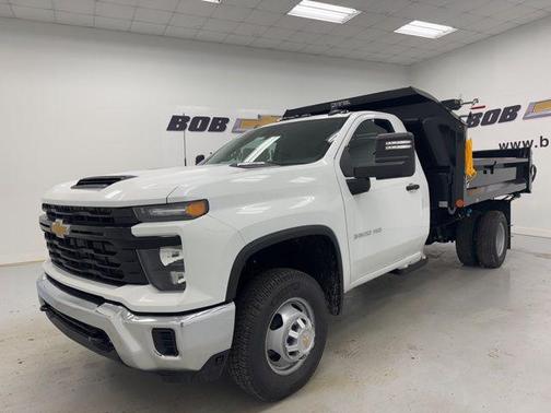 Summit White 2026 Chevrolet Silverado 3500 WT