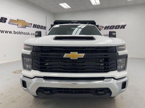Summit White 2026 Chevrolet Silverado 3500 WT