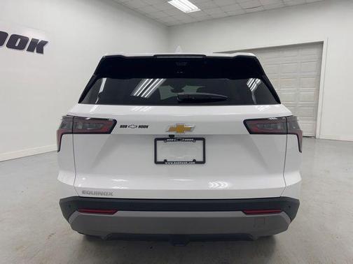 Summit White 2026 Chevrolet Equinox 1LT