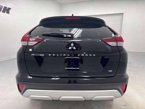 Lightning Bl 2024 Mitsubishi Eclipse Cross SEL