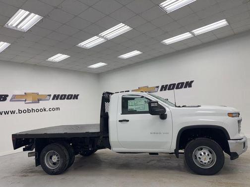 Summit White 2025 Chevrolet Silverado 3500 WT