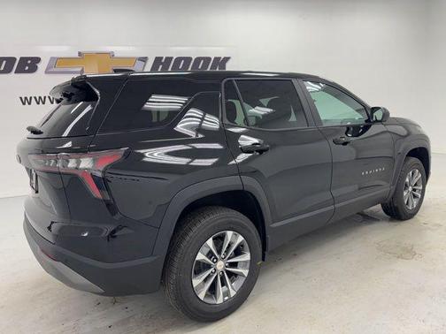 Mosaic Black Metallic 2026 Chevrolet Equinox 1LT