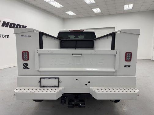 Summit White 2025 Chevrolet Silverado 3500 WT