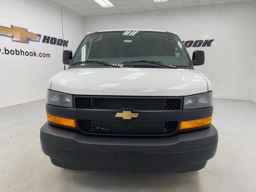 Summit White 2026 Chevrolet Express 2500 Work Van