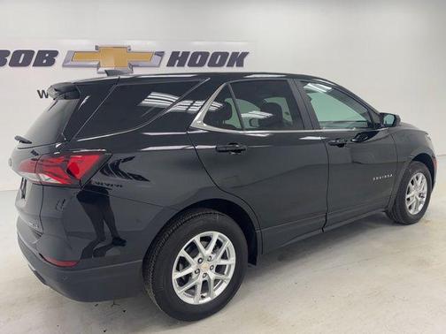 Mosaic Black Metallic 2023 Chevrolet Equinox 1LT