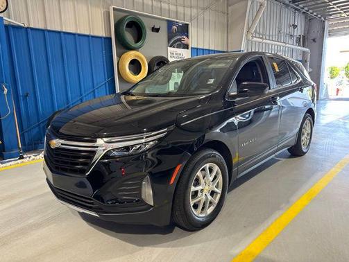 Mosaic Black Metallic 2024 Chevrolet Equinox 1LT
