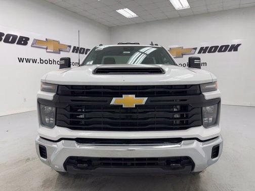 Summit White 2025 Chevrolet Silverado 3500 WT