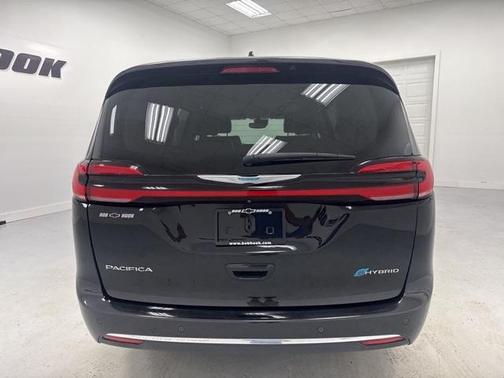 2021 Chrysler Pacifica Hybrid Touring L