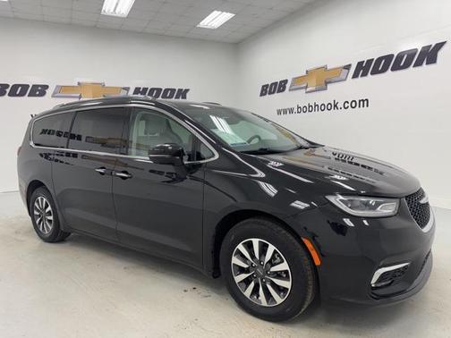 2021 Chrysler Pacifica Hybrid Touring L