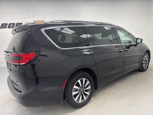 2021 Chrysler Pacifica Hybrid Touring L