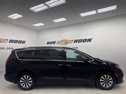 2021 Chrysler Pacifica Hybrid Touring L