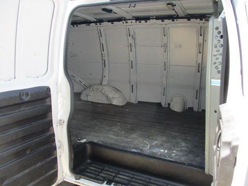 Summit White 2020 Chevrolet Express 2500 Work Van