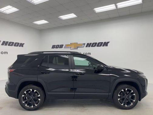 Mosaic Black Metallic 2026 Chevrolet Equinox AWD RS