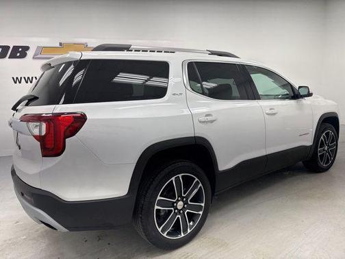 White Frost Tricoat 2023 GMC Acadia FWD SLT