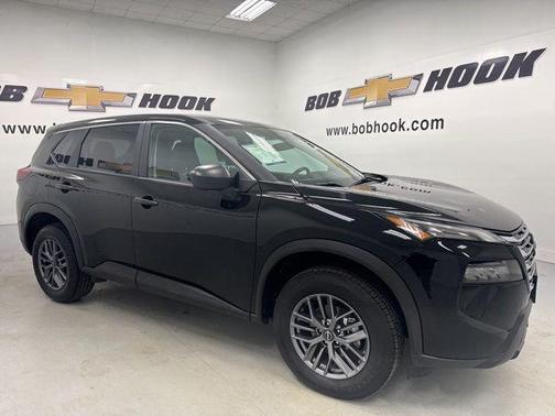 Super Black 2024 Nissan Rogue S