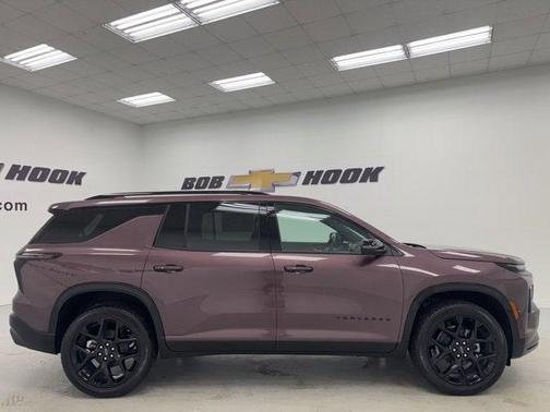 2025 Chevrolet Traverse RS