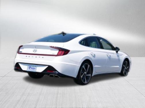 White 2022 Hyundai SONATA SEL Plus