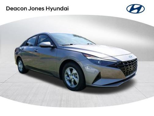 2022 Hyundai ELANTRA SE