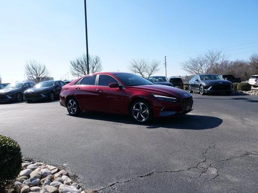 2023 Hyundai ELANTRA Limited