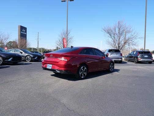 2023 Hyundai ELANTRA Limited