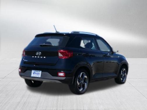 Black 2024 Hyundai VENUE SEL