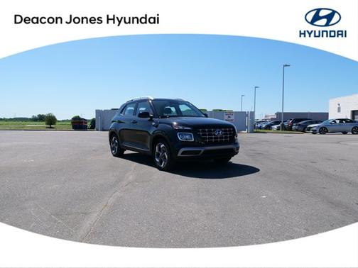 Black 2024 Hyundai VENUE SEL
