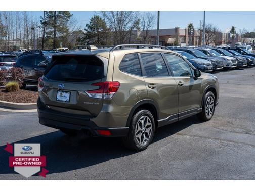 2023 Subaru Forester Premium