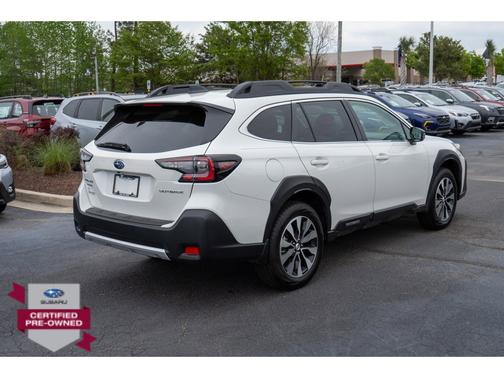 Crystal White Pearl 2025 Subaru Outback Limited