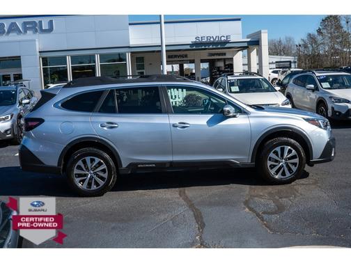 2022 Subaru Outback Premium
