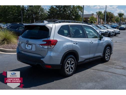 2022 Subaru Forester Premium