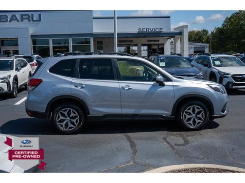 2022 Subaru Forester Premium