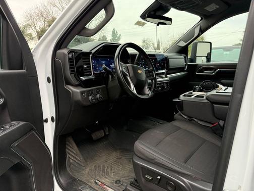 2024 Chevrolet Silverado 2500 LT