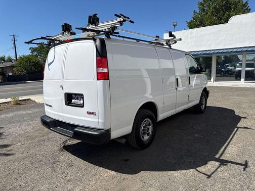 Summit White 2022 GMC Savana 2500 Work Van