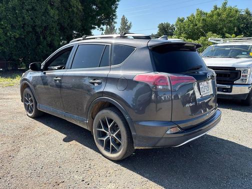 Magnetic Gray Metallic 2016 Toyota RAV4 SE