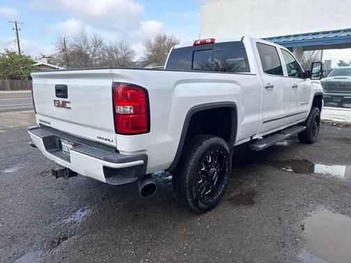2019 GMC Sierra 2500 Denali