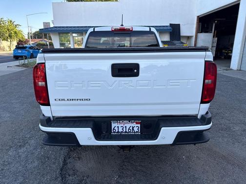 Summit White 2022 Chevrolet Colorado Z71