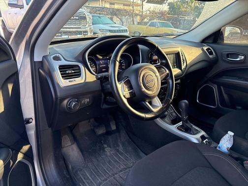 2020 Jeep Compass Sport