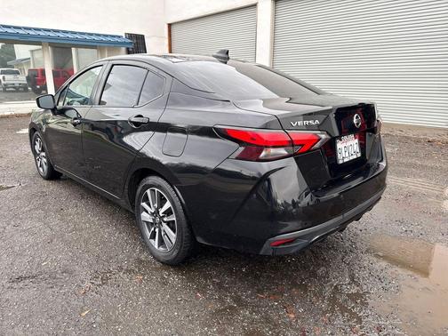 2020 Nissan Versa 1.6 SV